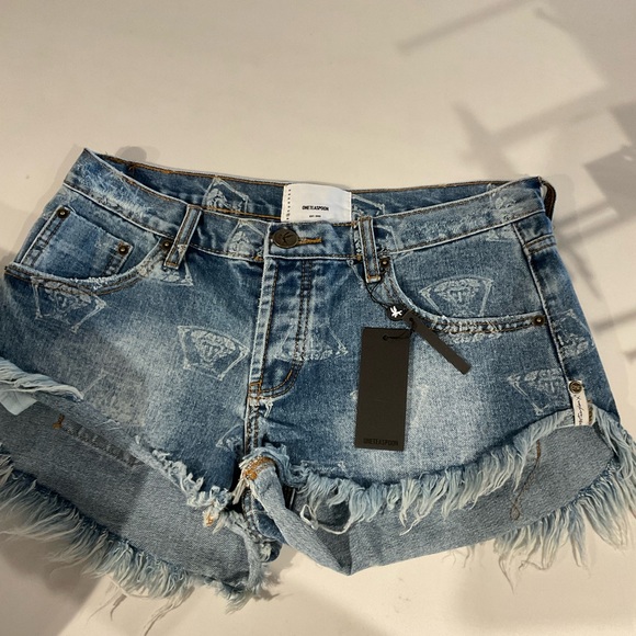 ONE TEASPOON Medusa Dukes Low Waist Mini Denim Shorts - Picture 1 of 4